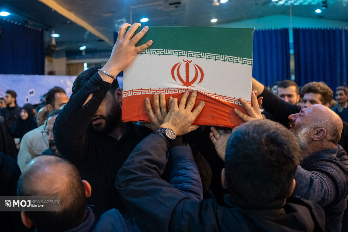 تشییع پیکر شهدای حملات صهیونی-آمریکایی