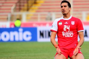 مهاجم سابق تراکتورسازی راهی لیگ عراق می شود