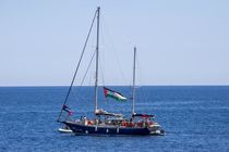 ما در فاصله ۱۶۰ مایل دریایی از نوار غزه هستیم