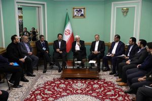 دیدار معاون اول رئیس‌جمهور با نمایندگان دانشجویان ایرانی دانشگاه‌های روسیه