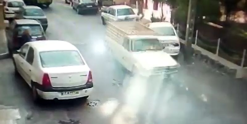 راننده وانت جنجالی با حکم قضایی، پاکبان محله میشود
