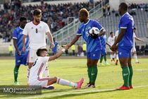 بازیکنان تیم فوتبال سیرالئون ایران را تهدید کردند