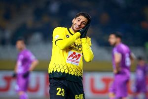 محمدمهدی محبی با باشگاه اتحاد کلباء به توافق نهایی رسیده است