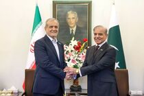 امضای ۱۲ سند همکاری میان ایران و پاکستان + فیلم