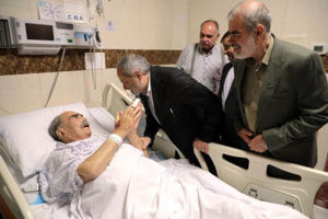  وزیر آموزش و پرورش از رئیس جامعه خیرین مدرسه ساز کشور عیادت کرد