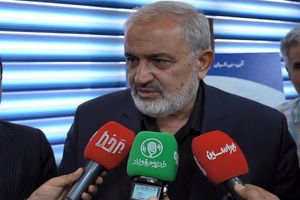 پروژه انتقال آب از دریای عمان به اصفهان را تا زمان بهره برداری کامل پیگیری می کنم