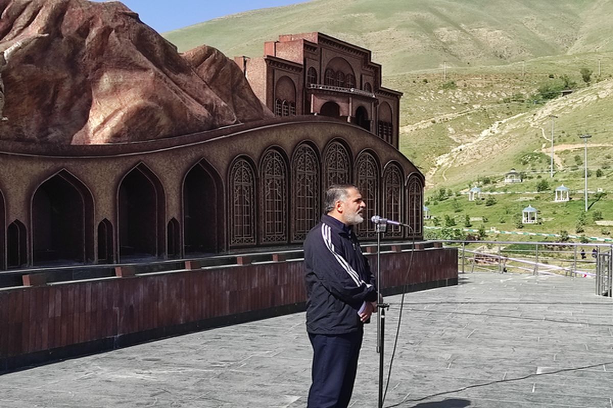 نمایش پیاده‌روی سنندج