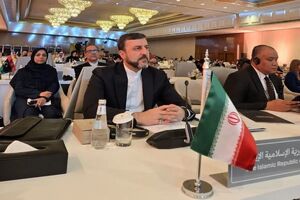 ایرانیان در مقابل هر توطئه‌ای علیه میهن با اقتدار می‌ایستند