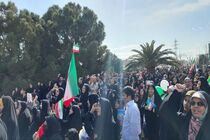 ملت ایران جمهوری اسلامی را برگزید و پای انتخاب خود ایستاد