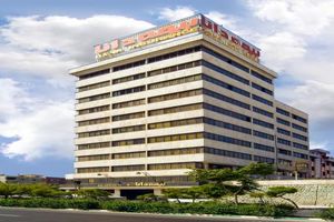 فرزندان معلم فداکار خاشی تحت پوشش بیمه دانا