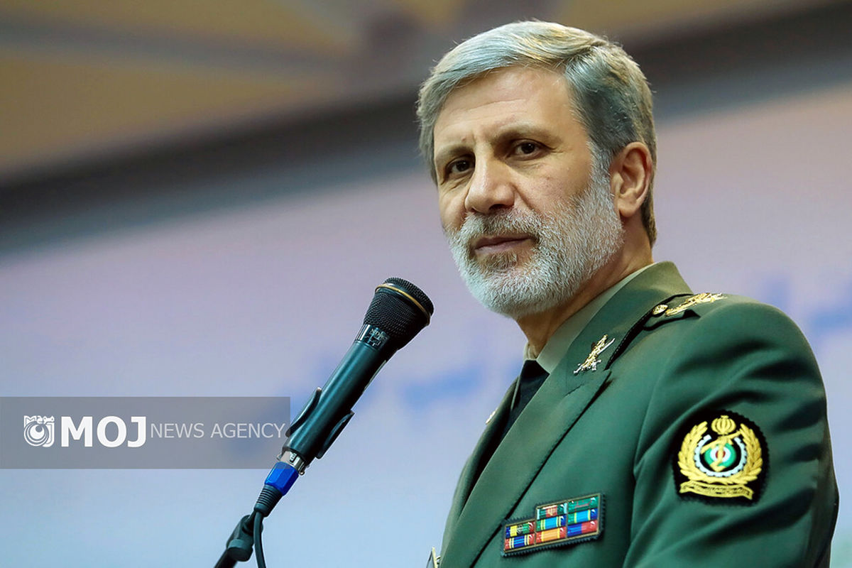 امیر سرلشکر حاتمی فرمانده ارتش جمهوری اسلامی ایران