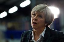 «ترزا می» با اعزام 100 نظامی انگلیسی به افغانستان موافق کرد