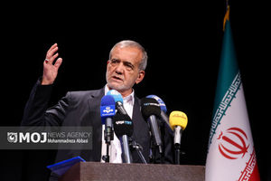 تقویت دیپلماسی راه برون رفت از مشکلات کشور است