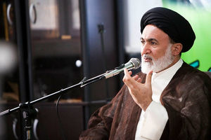 شرمنده خانواده شهدا هستم/ احساس می‌کنم زیاد در این مسوولیت مانده‌ام