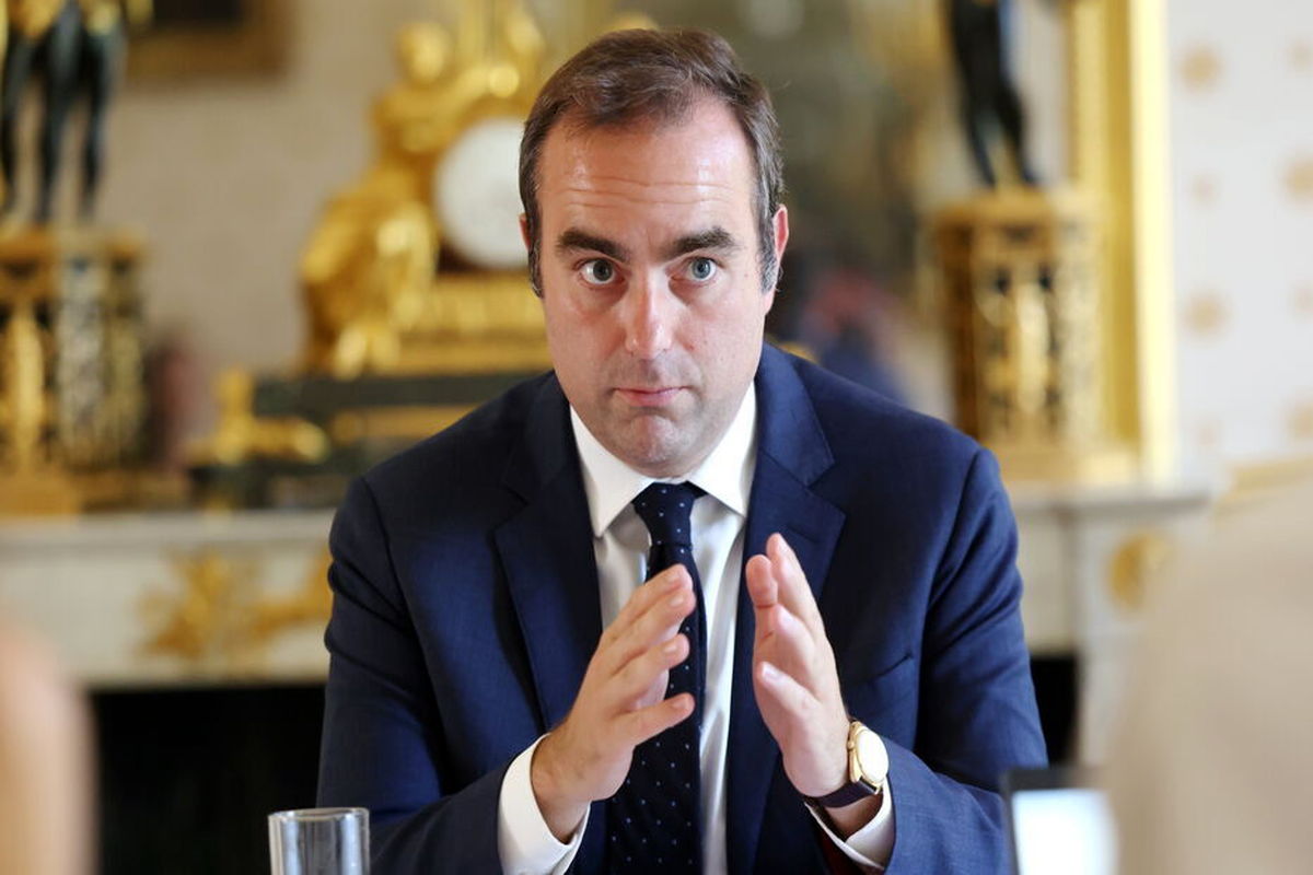 سباستین لکورنو  وزیر دفاع فرانسه