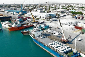 رشد ۳۷ درصدی صادرات و حمل‌و نقل بیش از یک میلیون تن کالا در بنادر غرب هرمزگان