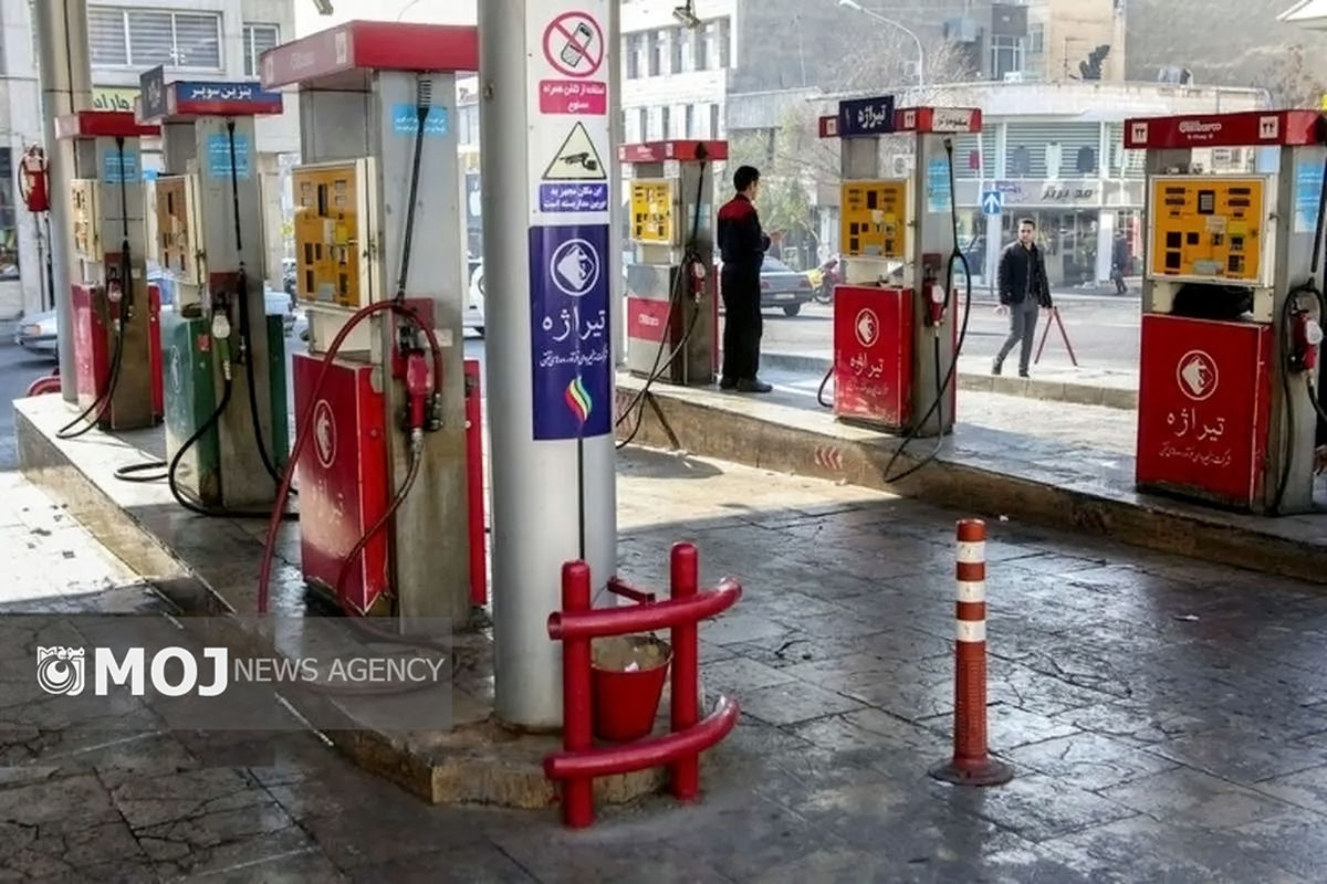 پمپ بنزین و بنزین