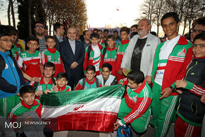 ابراز رضایت خارجی‌ها از حضور در مسابقه دوی تهران