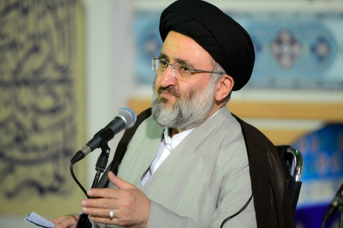 سخنران حرم مطهر بانوی کرامت