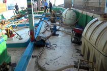 توقیف لنج حامل بیش از ۱۰۰ هزار لیتر گازوییل قاچاق در قشم