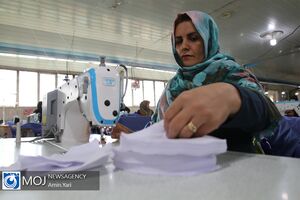 عرضه نوع جدیدی از ماسک از ابتدای هفته آینده/ قیمت دستمال کاغذی تغییر نکرده است