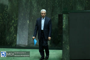 منعی برای استفاده از جمعیت زنان در اداره امور دانشگاه‌ ها وجود ندارد