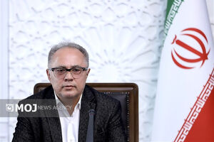معاون پارلمانی رئیس جمهور فرارسیدن روز جمهوری اسلامی را تبریک گفت
