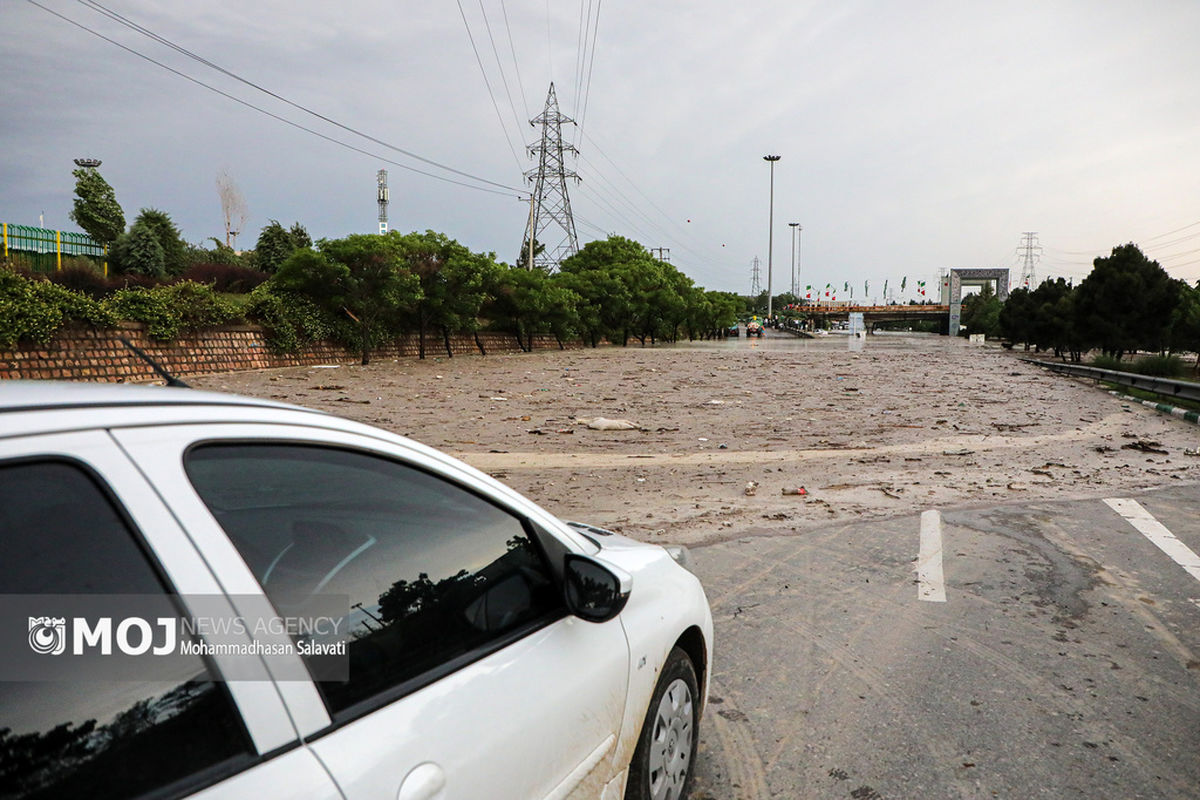 جاری شدن سیل در شهر مشهد