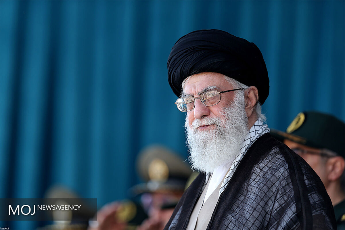 مراسم دانش‌آموختگی دانشجویان دانشگاه علوم انتظامی با حضور مقام معظم رهبری