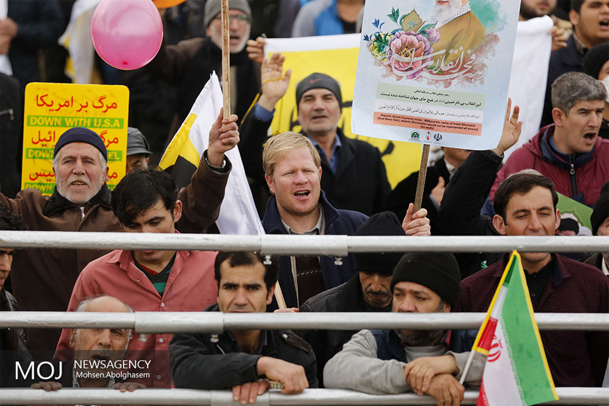 سخنرانی رییس جمهور در یوم الله ۲۲ بهمن 