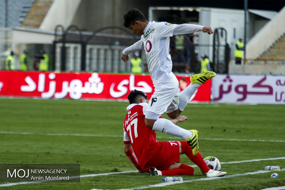 دیدار تیم های پرسپولیس تهران و ذوب آهن اصفهان (2)