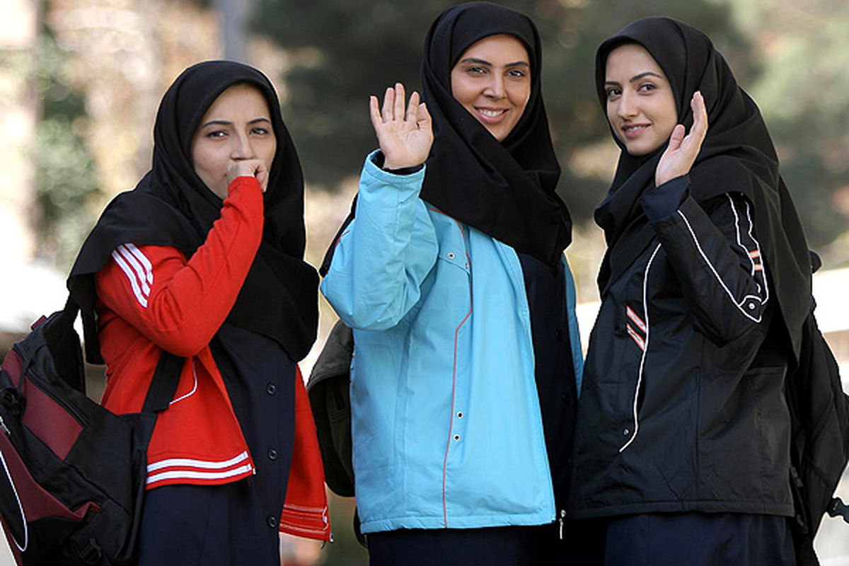 آسمان همیشه بارانی نیست