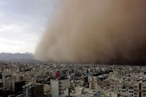 مردم ریزگردها را جدی بگیرند
