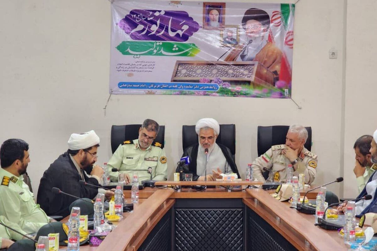 دیدار امام جمعه بندرعباس با فرمانده انتظامی هرمزگان 