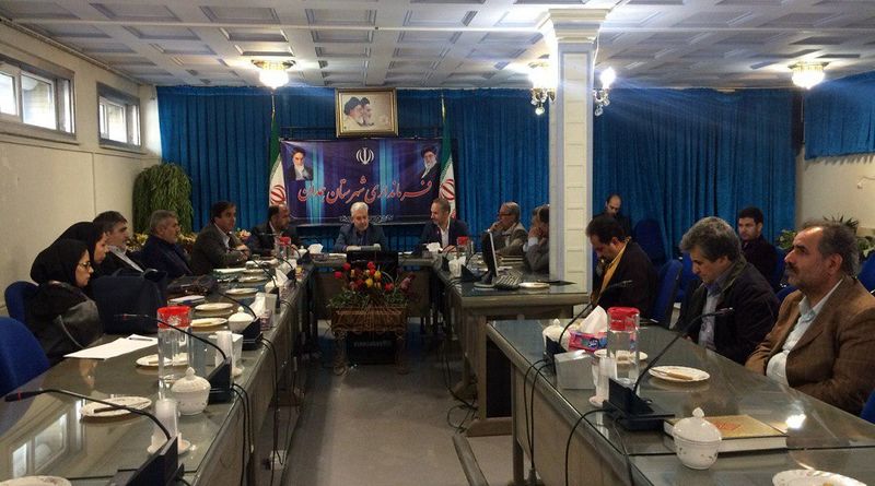 نشست هم اندیشی فرماندار همدان با شورای هماهنگی احزاب اصلاحطلب استان