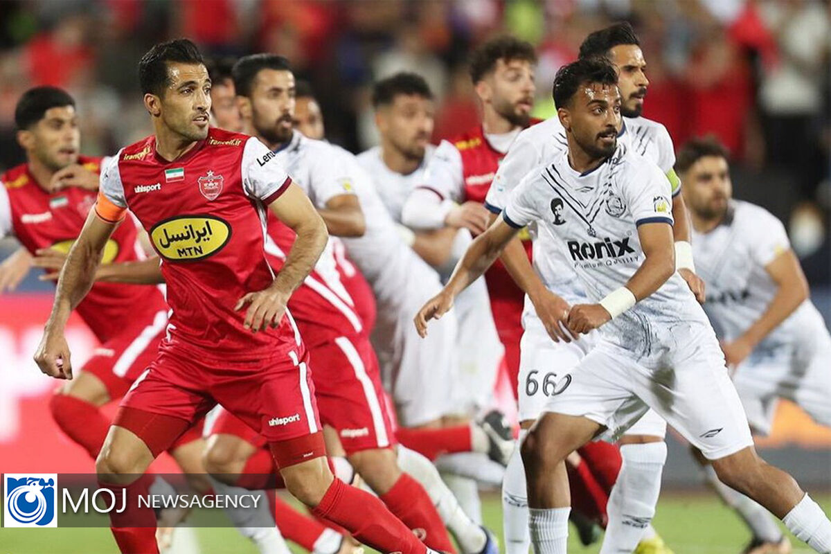 دیدار تیم های فوتبال پرسپولیس و ملوان