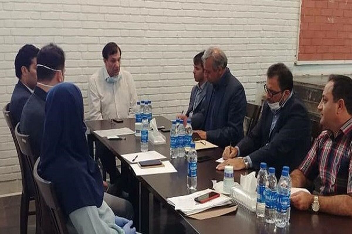 نشست حسن رنگرز با مسئولان فدراسیون وزنه‌برداری