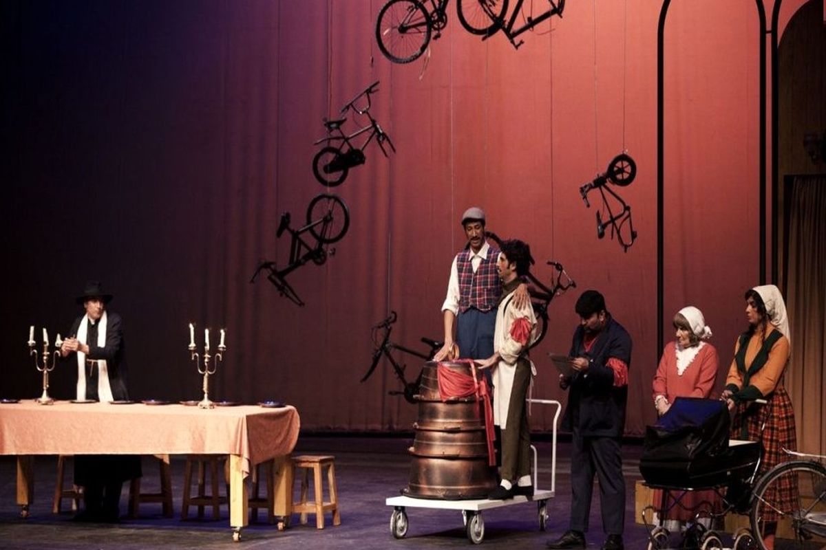 نمایش دن کامیلو