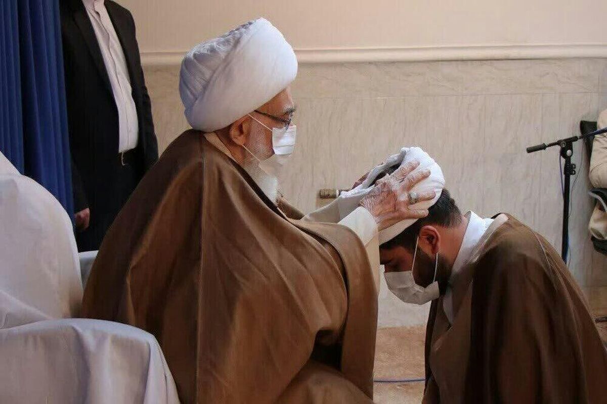  آیت الله حسین نوری همدانی