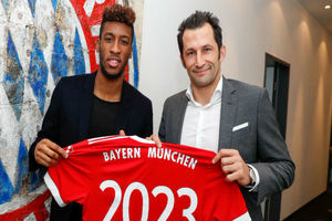 بایرن مونیخ قرارداد کینگزلی کومان را تا سال ۲۰۲۳ تمدید کرد