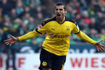 منچستریونایتد پیشنهادش برای خرید مخیتاریان را افزایش داد