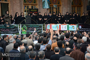 تشییع پیکر شهید تازه تفحص شده دفاع مقدس در رشت