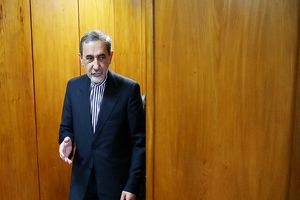 «ایران در زمان رهبری امام خمینی(ره)» در نمایشگاه کتاب رونمایی شد