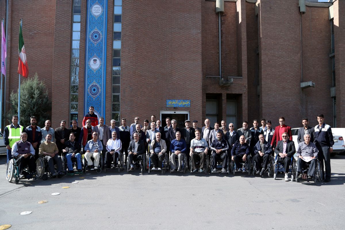 بازدید جمعی از جانبازان گرانقدر از ذوب آهن اصفهان