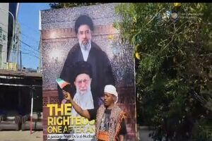 دوستداران امام شهید در تانزانیا همزمان با مراسم تشییع پیکرشان عزاداری کردند