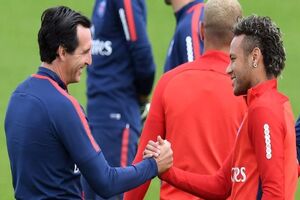 امری: پاری سن ژرمن به نیمار نیاز دارد