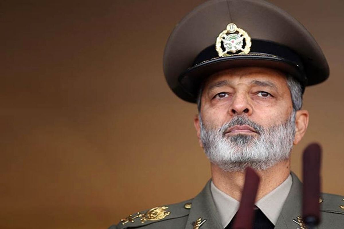 فرمانده کل ارتش جمهوری اسلامی ایران