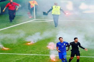 تیر خلاص تیفوسی های زاگرب بر پیکر شطرنجی پوشان