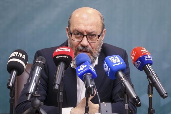 بدهی ۶.۵ همتی دولت به آزادراه تهران-شمال/واگذاری بخشی از ۱۱۰ شرکت بنیاد مستضعفان در دستور کار است