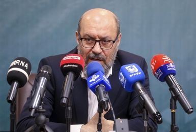 بدهی ۶.۵ همتی دولت به آزادراه تهران-شمال/واگذاری بخشی از ۱۱۰ شرکت بنیاد مستضعفان در دستور کار است